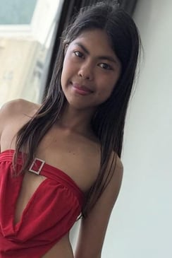 Maya Carter VR porn