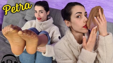 Petra's legs, ankles, feet and toes are so hot VR porn video from VRFootFetish studio
