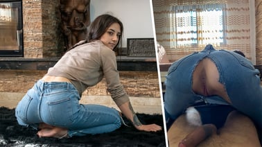 Zoe Foxxy - Small tits teen rips off her stockings to get fucked VR porn video from VRStars studio